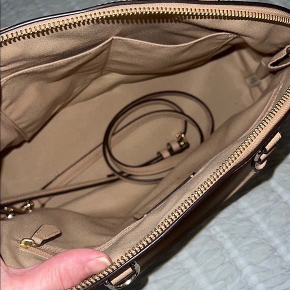 Coach Beige Leather Satchel purse-EUC - Picture 4 of 8